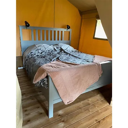 Minicamping De Lindenhoeve - Safaritent Konijntje Chalet Nistelrode